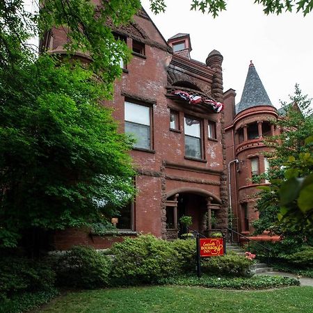 Louisville Bourbon Inn Zewnętrze zdjęcie